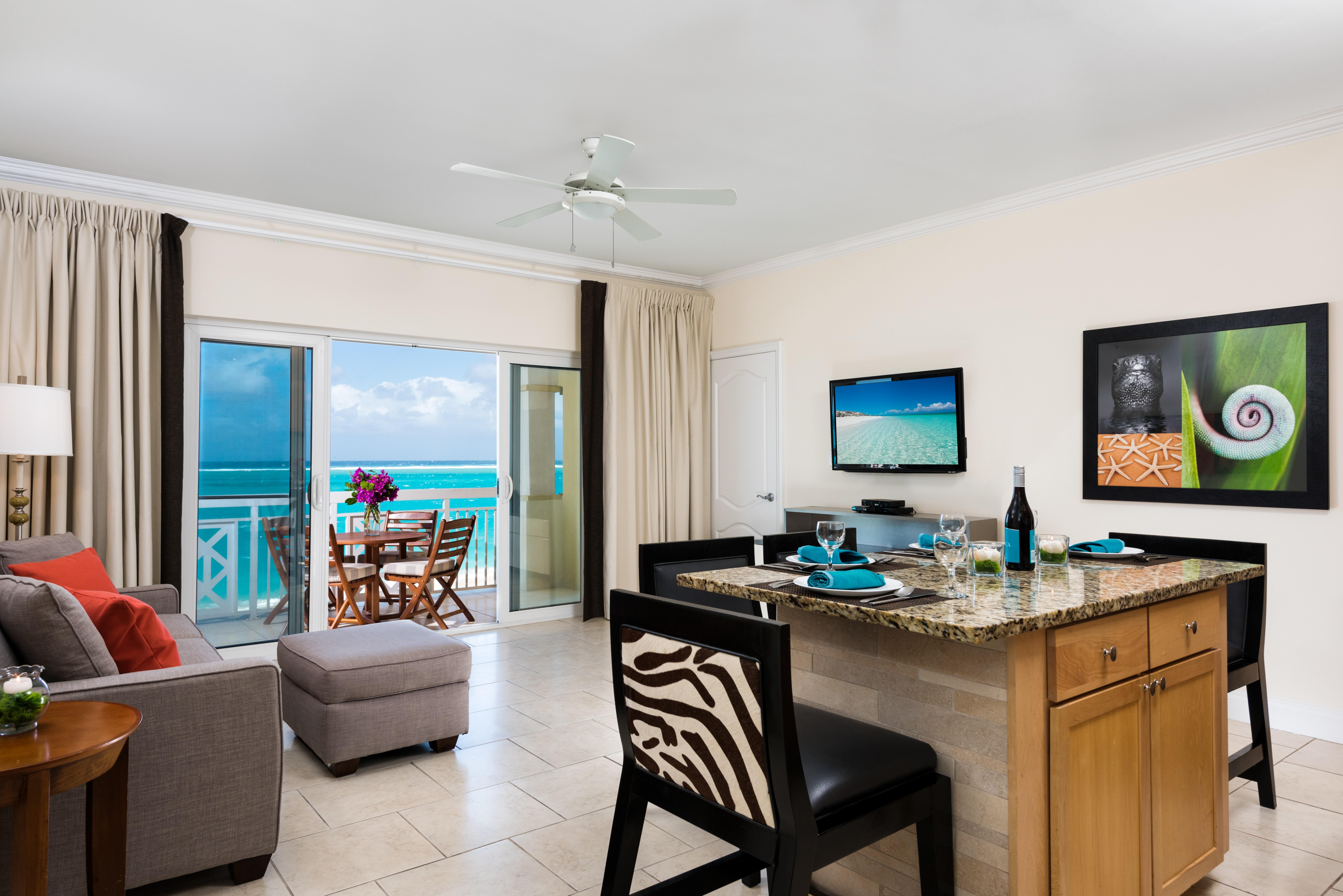 อเล็กซานดรา รีสอร์ต - ออล อินคลูซีฟ Hotel เกรซเบย์ ภายนอก รูปภาพ
