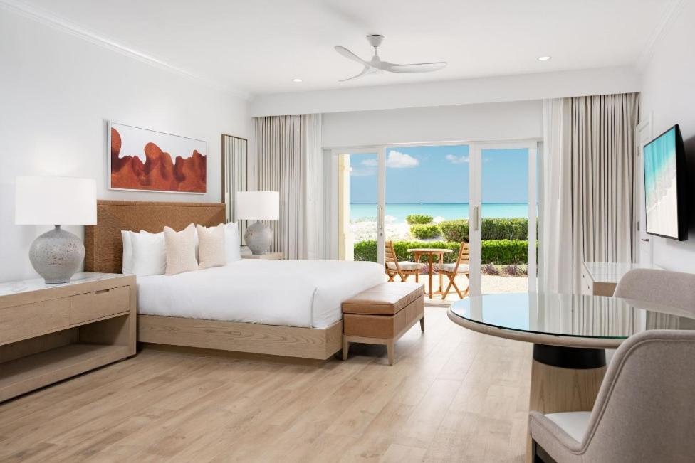 อเล็กซานดรา รีสอร์ต - ออล อินคลูซีฟ Hotel เกรซเบย์ ภายนอก รูปภาพ